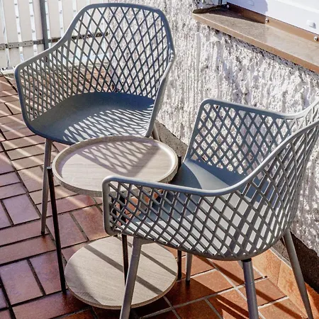 Team Haus -6zimmer 12betten Parkplaetze Grillen Terrasse Balkone Schnell Nach Augsburg Und Muenchen Mering