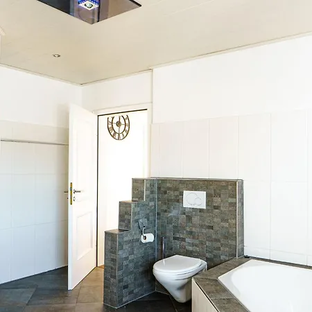 Team Haus -6zimmer 12betten Parkplaetze Grillen Terrasse Balkone Schnell Nach Augsburg Und Muenchen * Mering